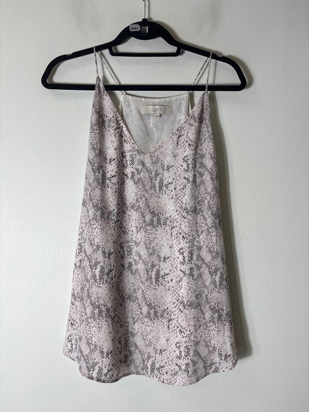 LOFT Light Pink Snakeskin V-Neck Racerback Tank Sz L